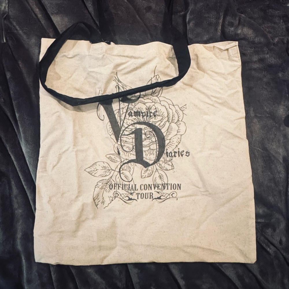 Convention Tote - Black and Cream